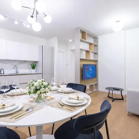 Centre Luxury, 2bdr, Sleeps 5 Mailand